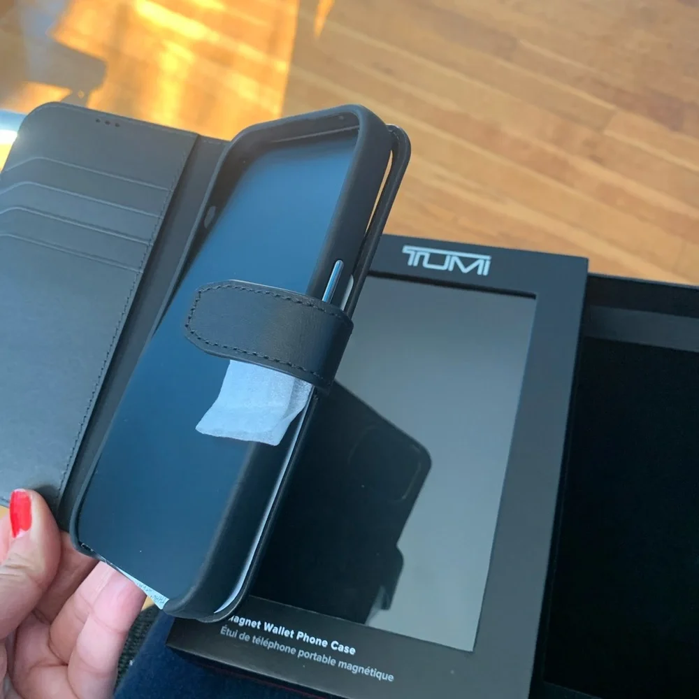TUMI wallet folio iPhone case NEW! BLACK (magnet phone case also avail) - Picture 9 of 13